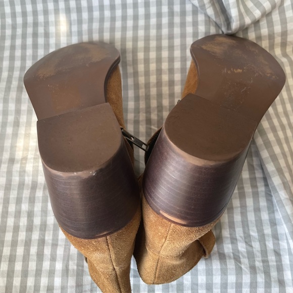 Madewell suede western cowboy inspired ankle Hailie boots in great condition. - Picture 5 of 16